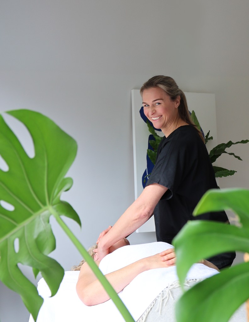 The Osteo Facialist Philppa Pownell brand photoshoot by Good CX