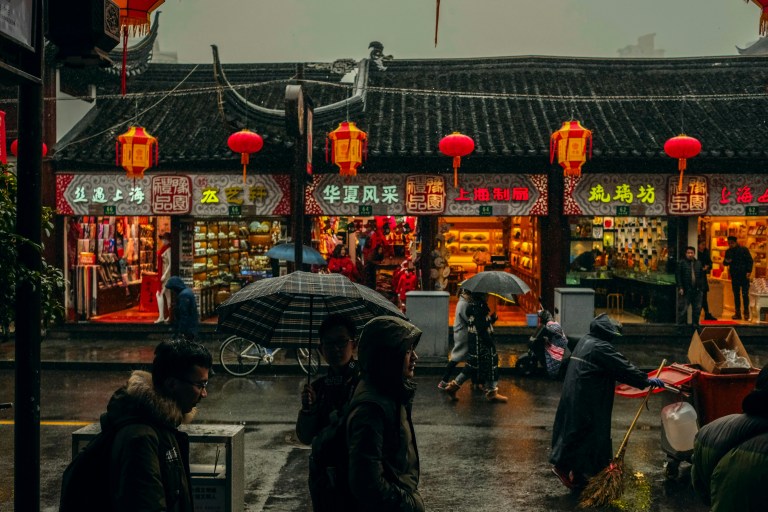 Two truths at one table — the courtesy that shapes global brand adaptation for premium categories